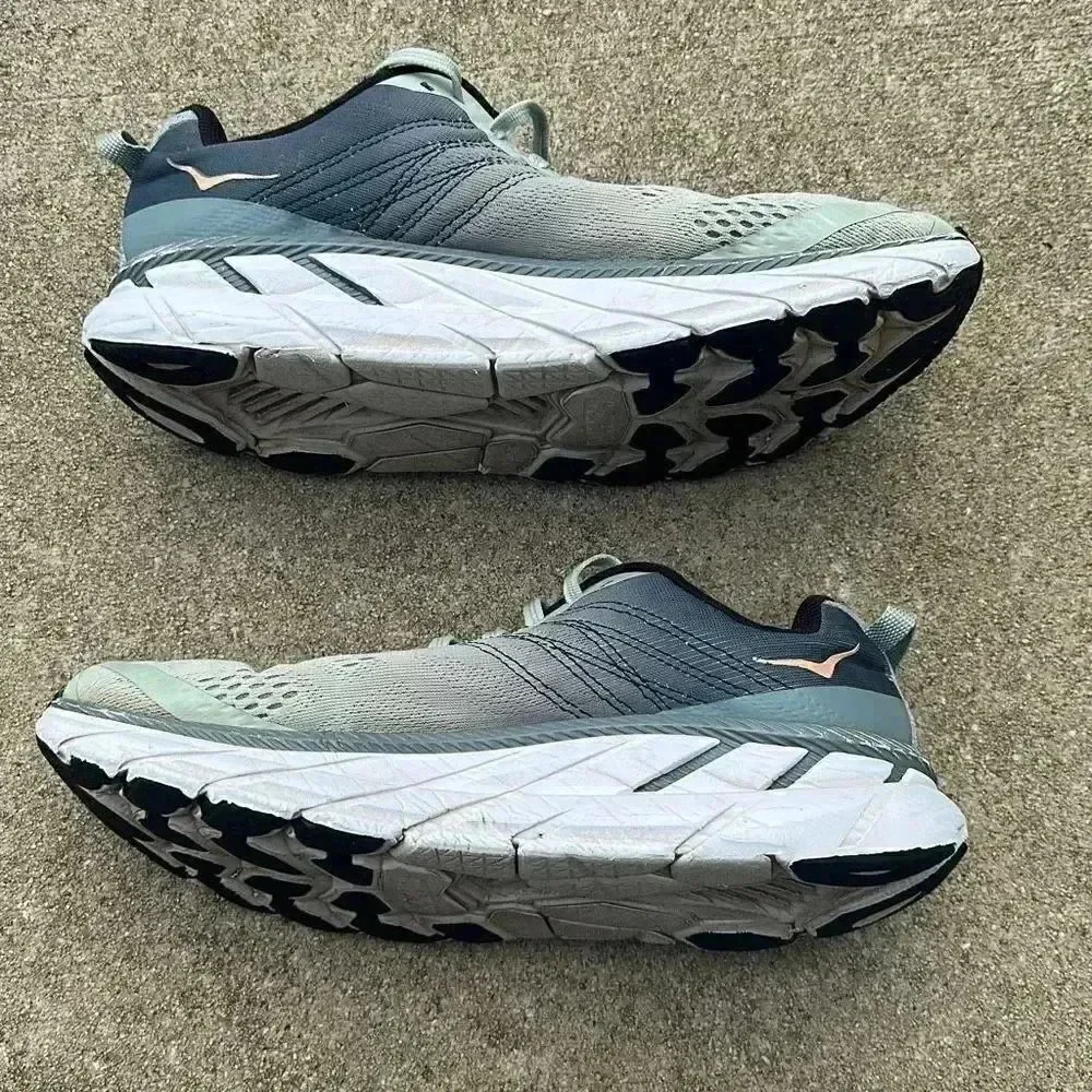 Hoka One One Clifton 6
